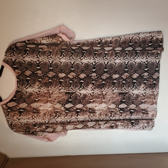 Pink Top - Picture 2 of 3